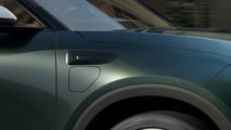 Nio EL8 (2025): Der Ladeport vorne an der Beifahrerseite. Er öffnet sich elektrisch, wenn man auf den Wulst darüber streichelt 