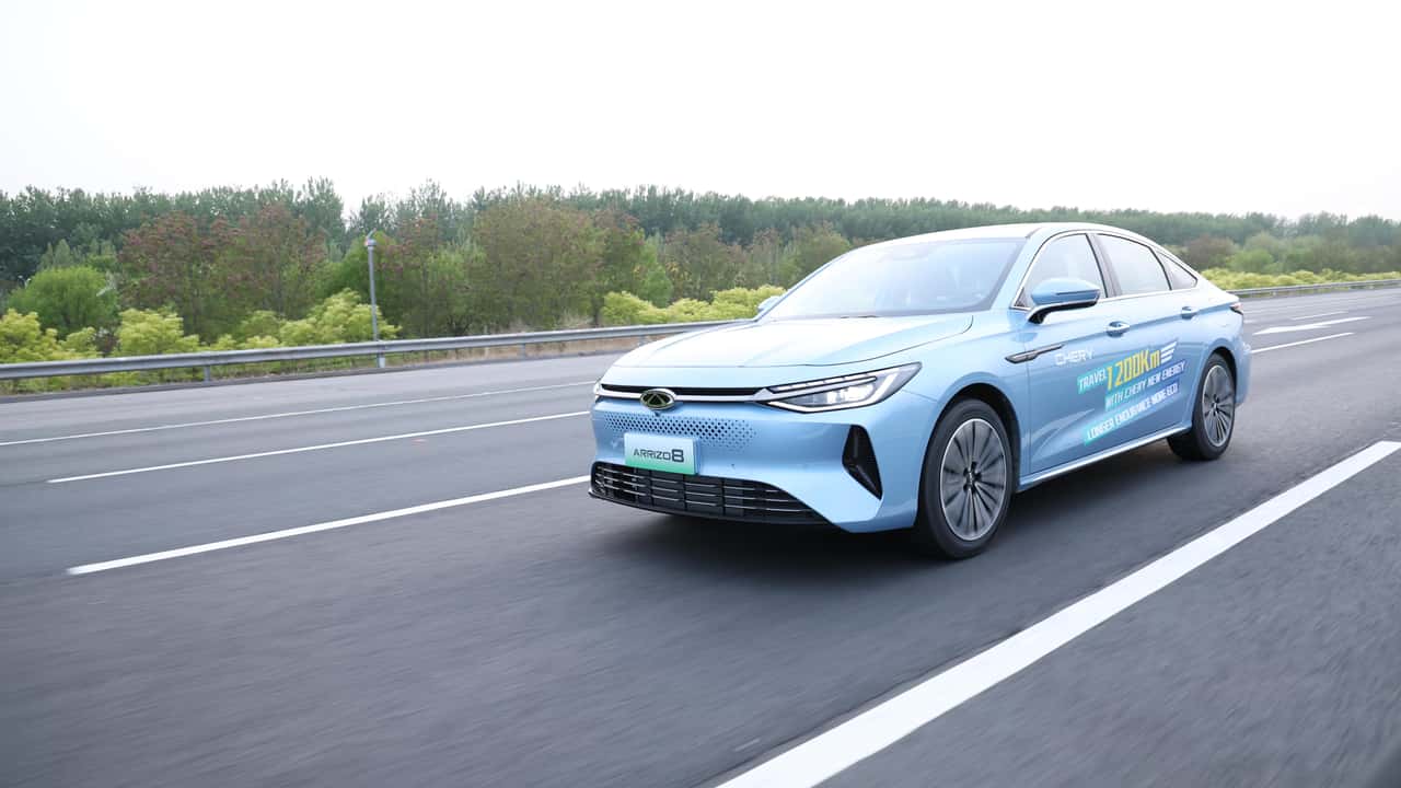Chery Arizzo 8 PHEV