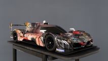 8AvjXJbmw-m-hybrid-v8-art-car-le-mans-2024