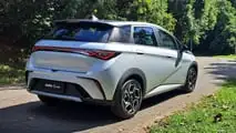 BYD Dolphin Plus (BR) - InsideEVs