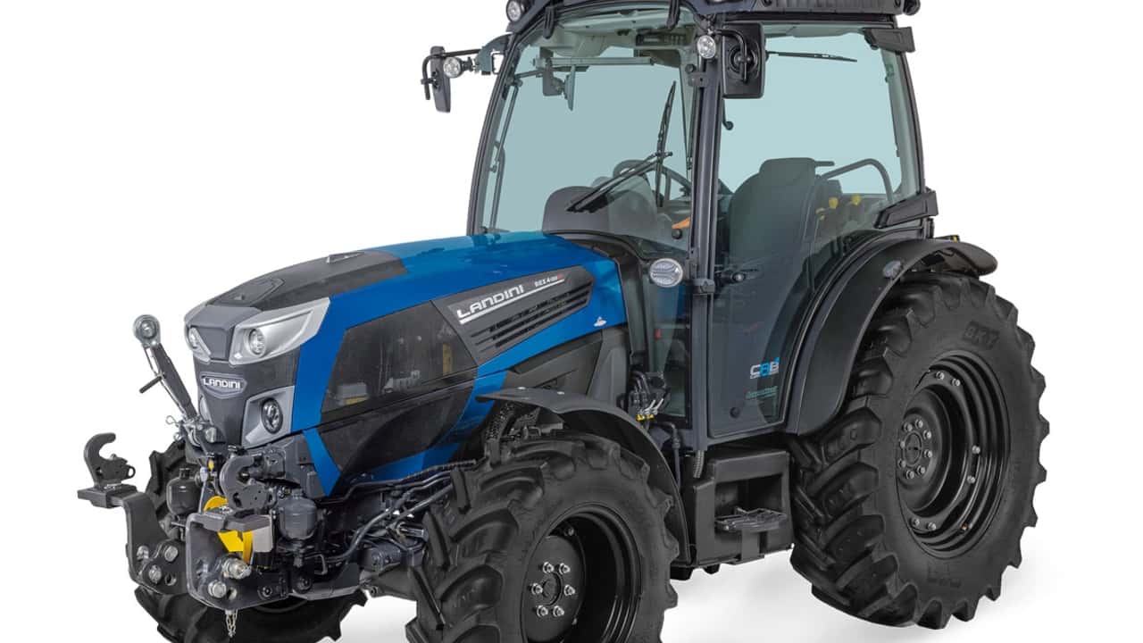 guida-da-solo-e-va-a-batteria-il-nuovo-rex4-landini