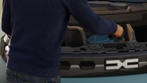 Dacia Spring (2026), interni e bagagliaio