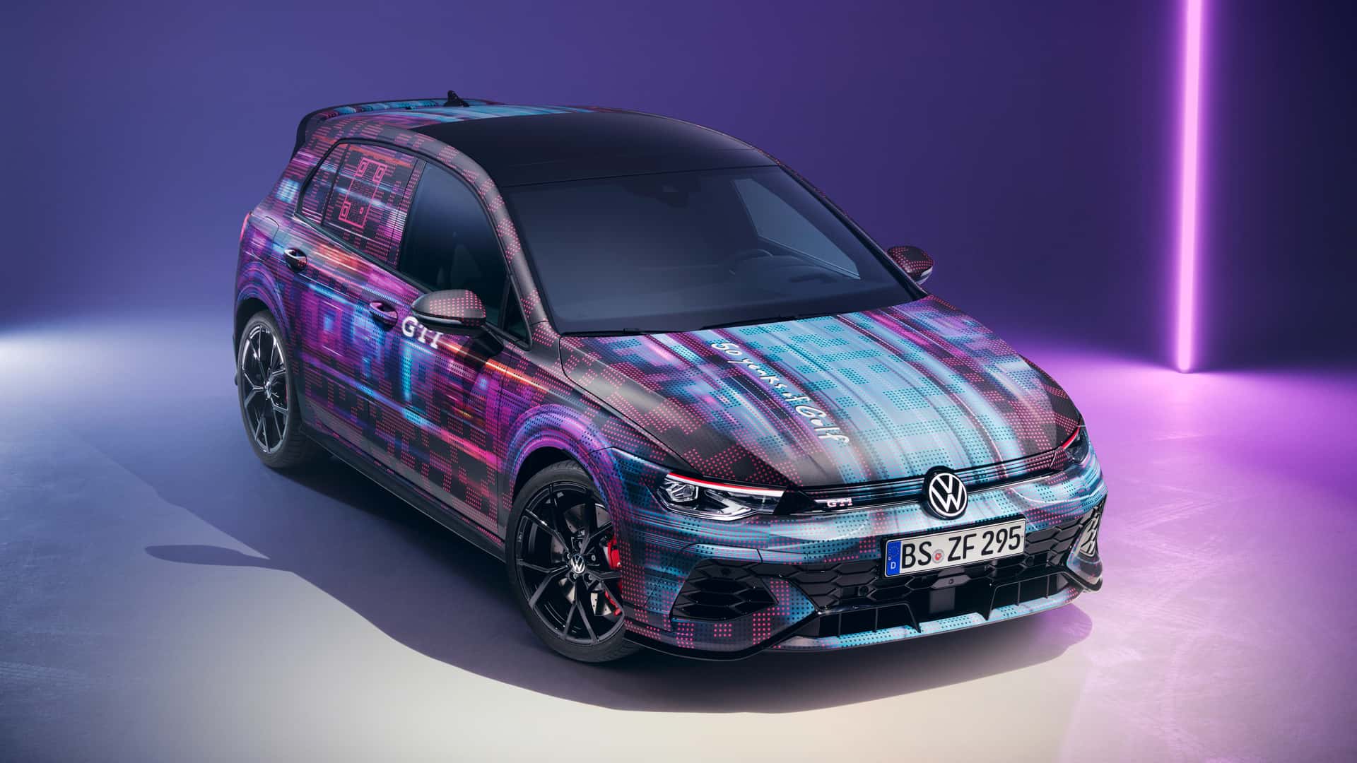 Novo VW Golf 2025 reestilizado será apresentado no dia 24 de janeiro