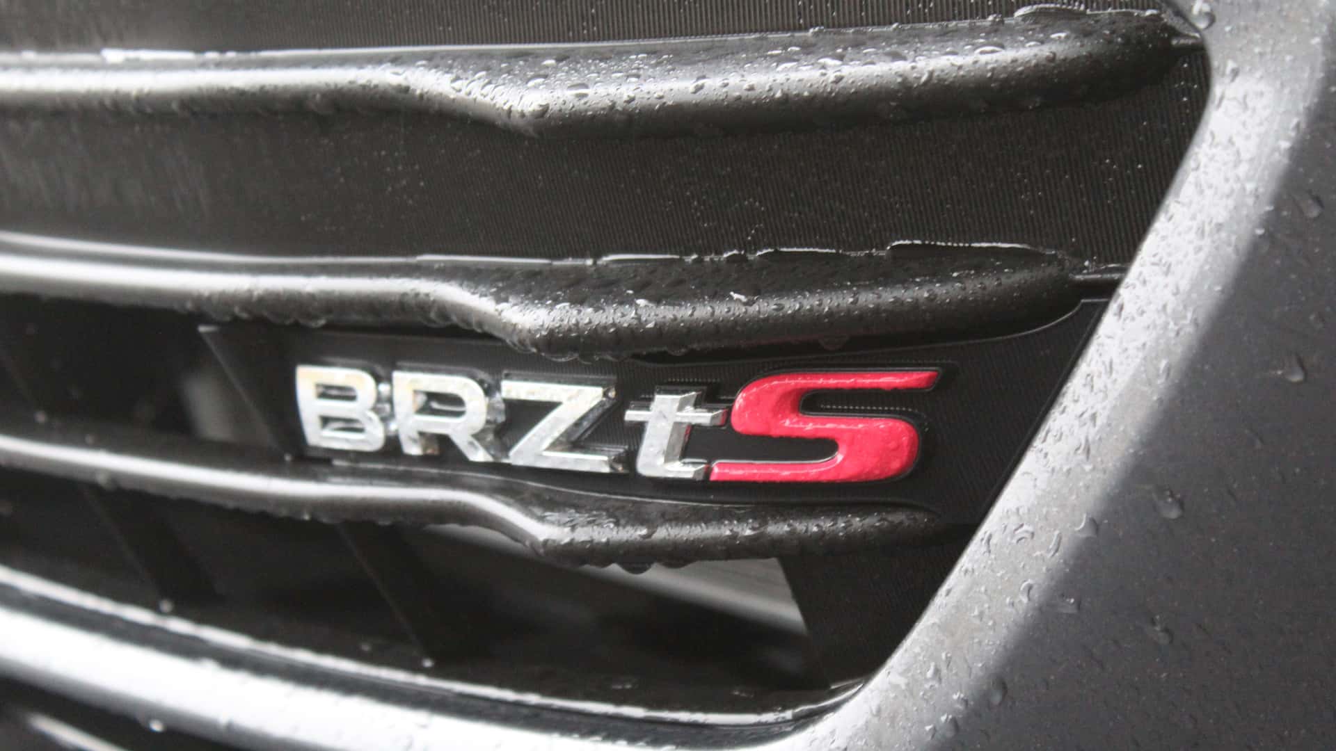 https://cdn.motor1.com/images/mgl/1ZQlkp/s1/2024-subaru-brz-ts-first-drive-review.jpg