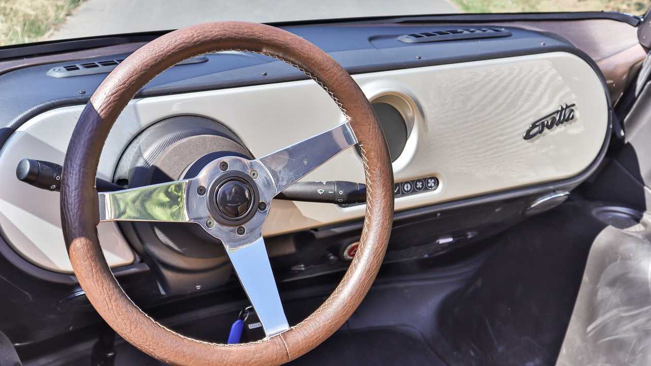 Evetta Openair: Das Cockpit im Retro-Stil