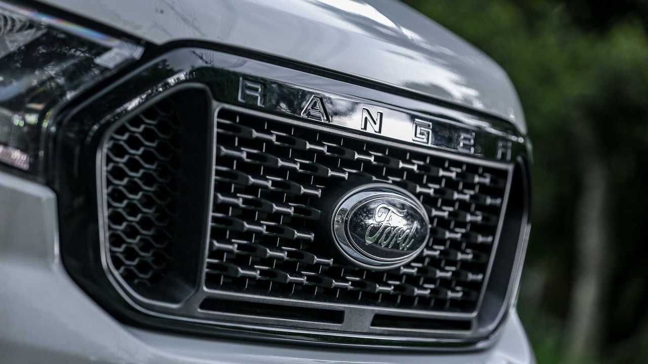 Grade dianteira exclusiva da Ranger FX4