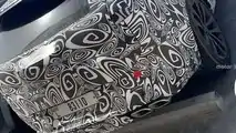 Nuova Range Rover Sport SVR, le foto spia da vicino