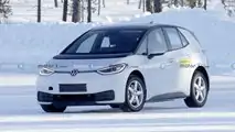 Volkswagen ID.2, le prime foto spia