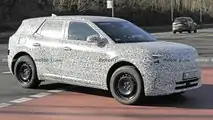 Photos d'espionnage du Ford Electric Crossover