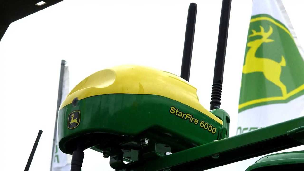 John Deere 4066R test in campo