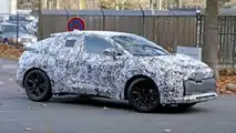 Toyota Small SU EV, le prime foto spia