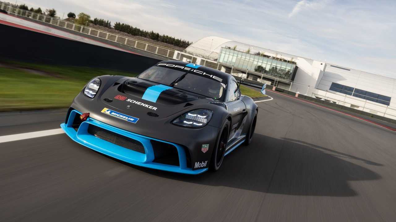 Foto - Porsche 718 GT4 e-performance_42