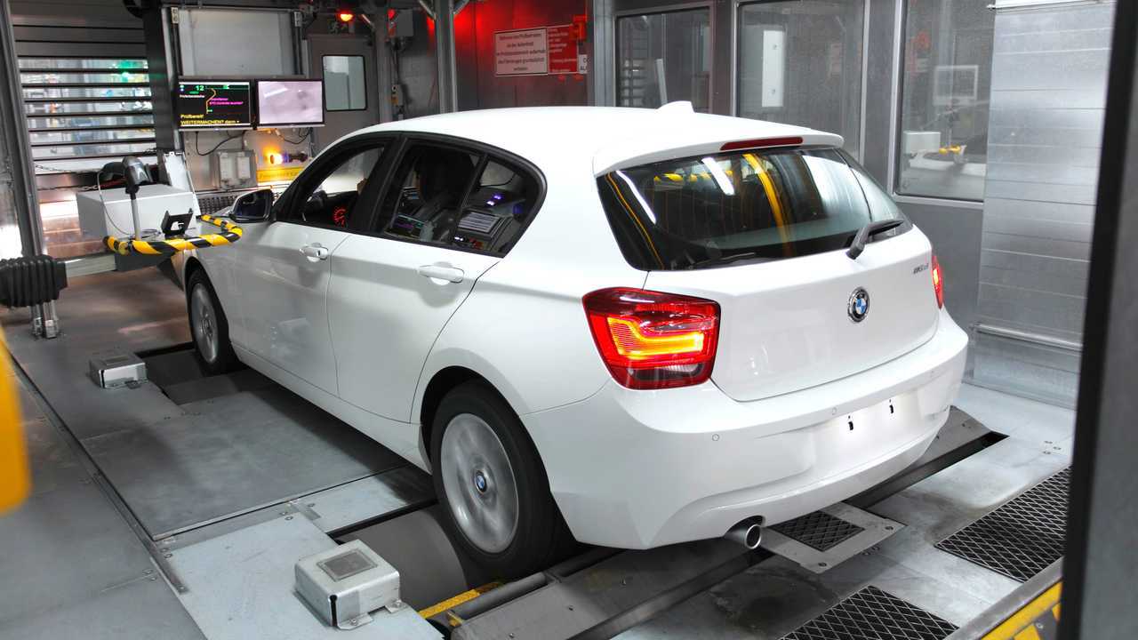 BMW, la fabbrica di Regensburg