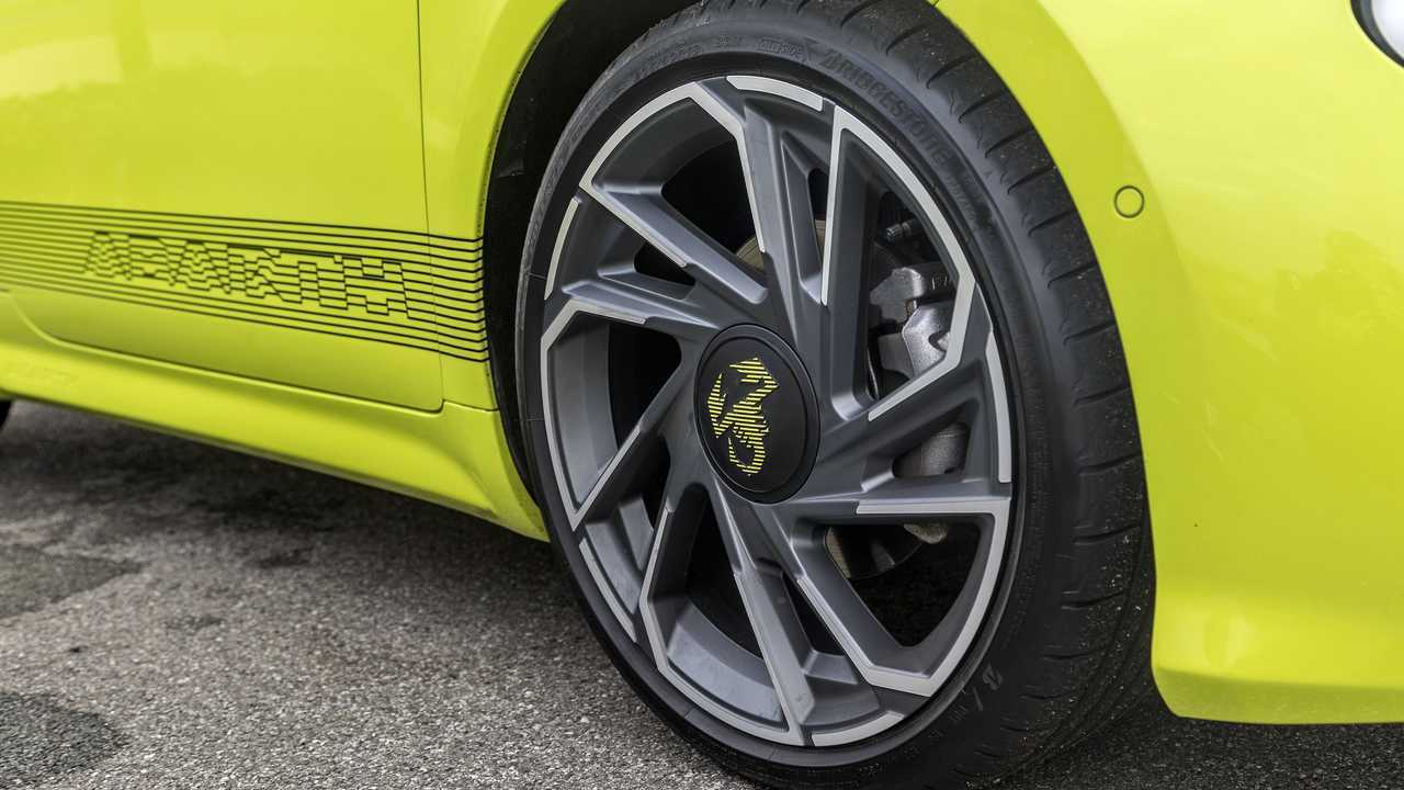 Abarth 500e (2023): Exterieur-Detail
