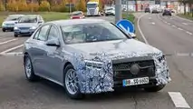 Mercedes-Benz E-Klasse Limousine (2023) fast ungetarnt erwischt