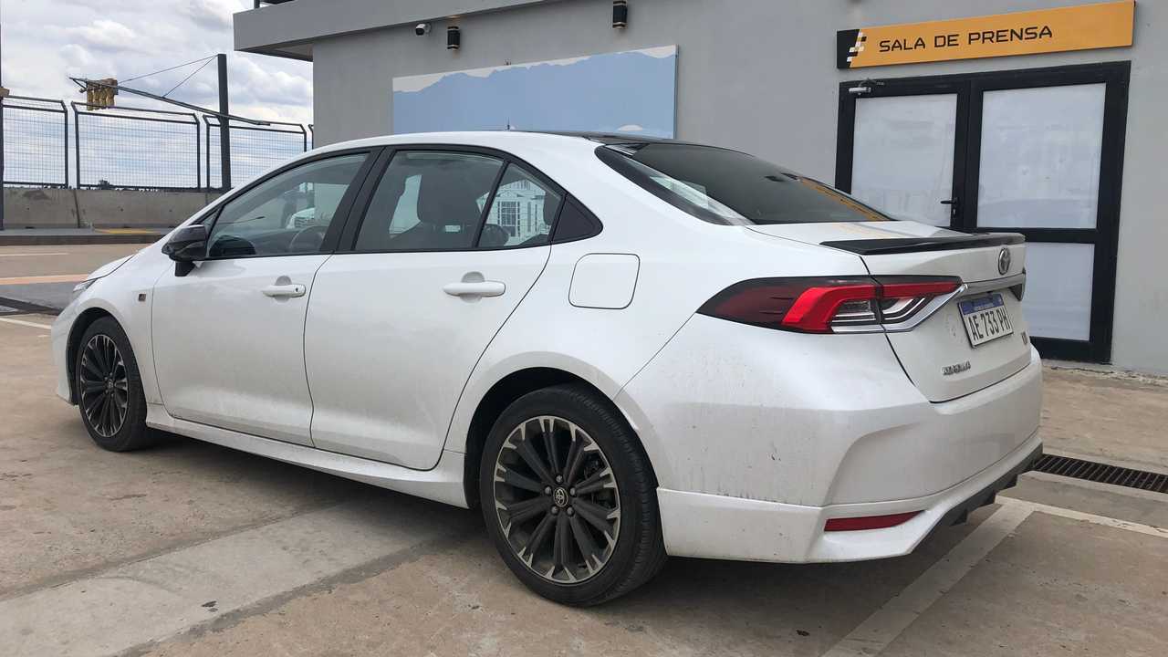 COROLLA-GRSPORT-3