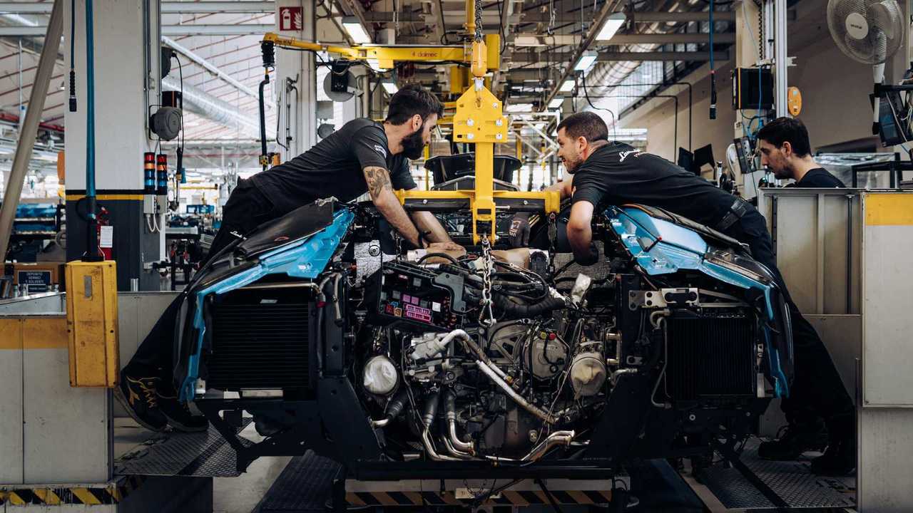 Lamborghini Aventador Üretimi Sona Erdi