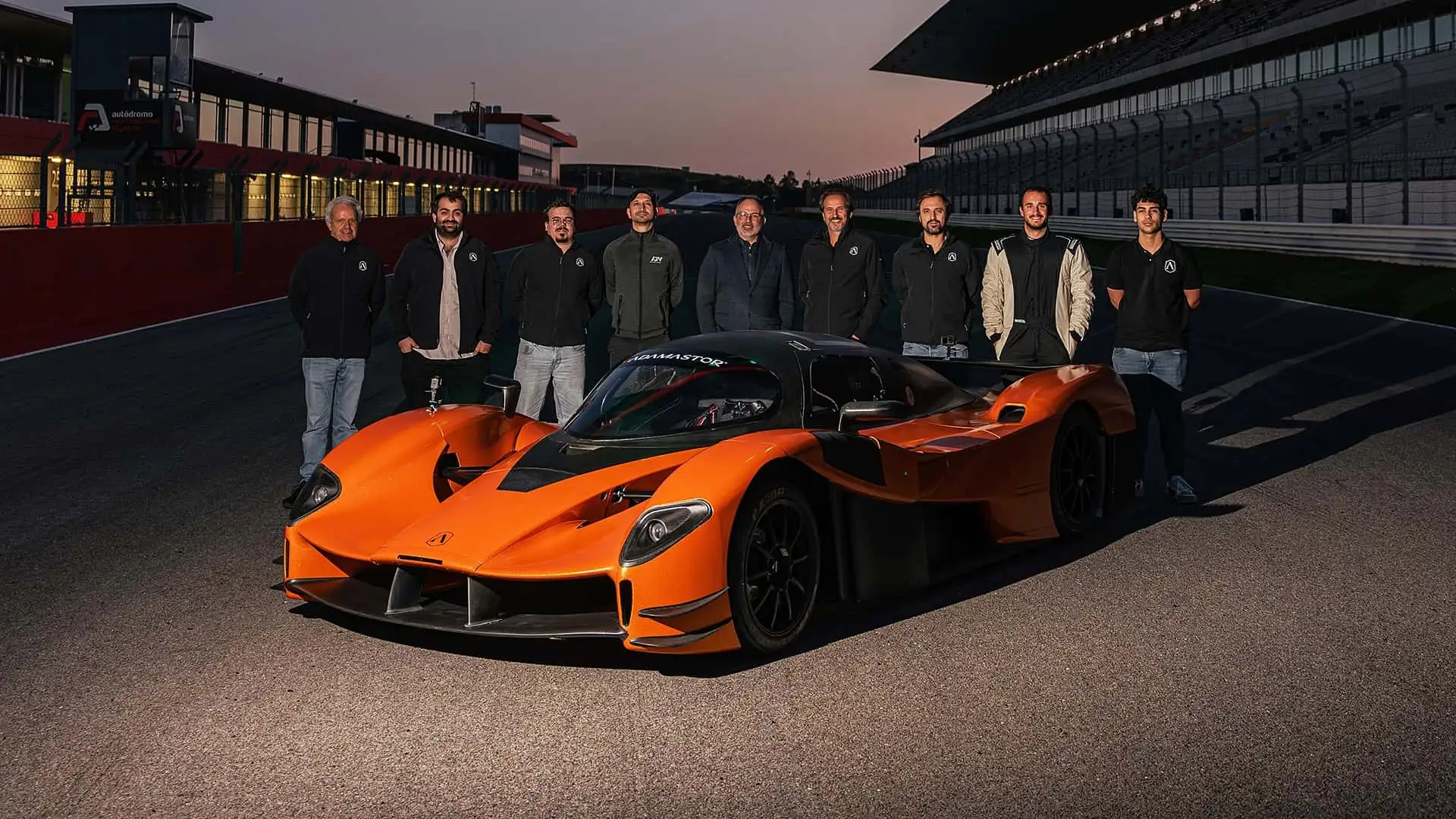 https://cdn.motor1.com/images/mgl/1Zw9mW/s1/adamastor-furia.webp