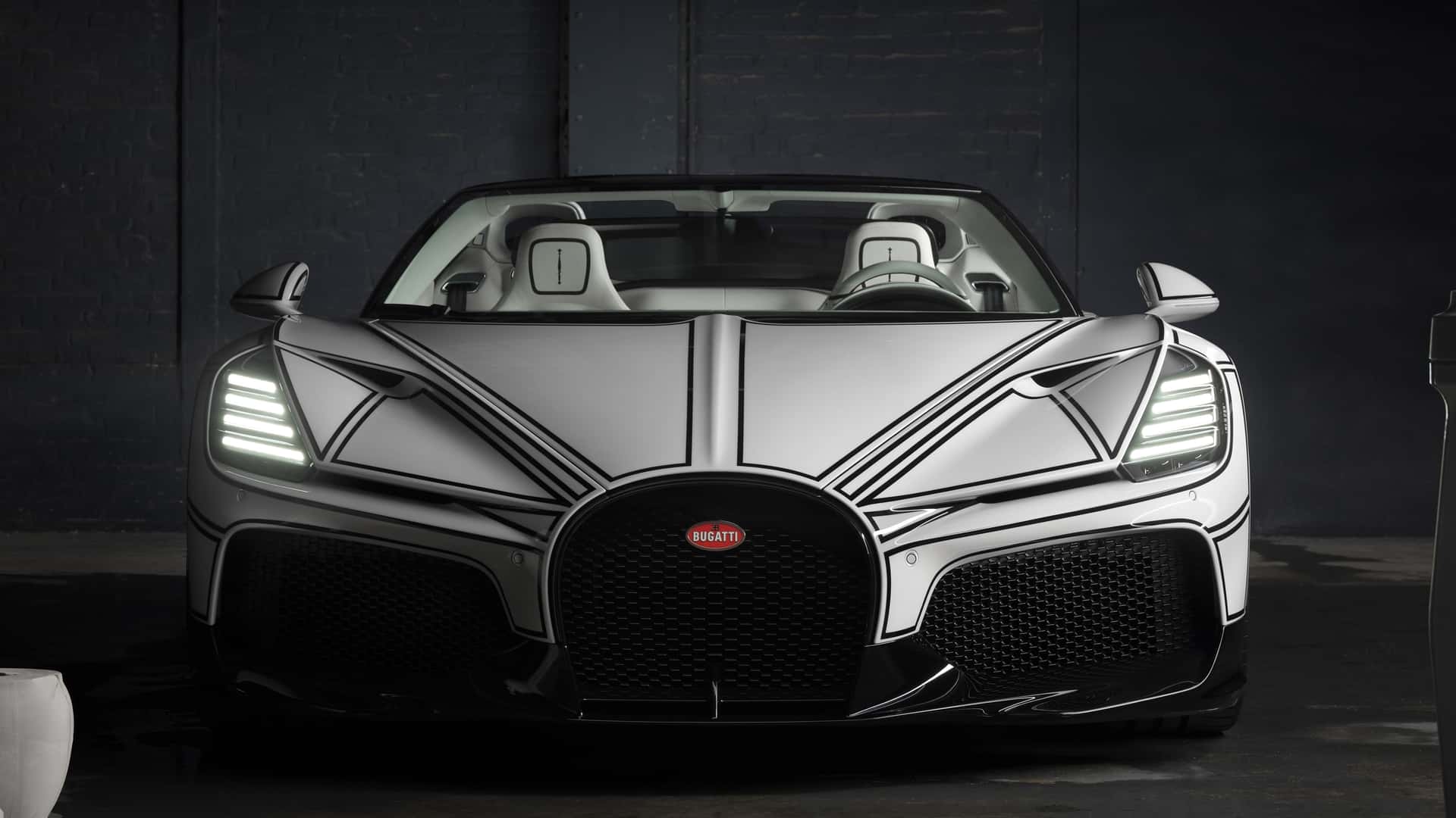 https://cdn.motor1.com/images/mgl/1ZwAVw/s1/bugatti-w16-mistral-blanc-eternel.jpg