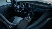 Alfa Romeo Giulia Quadrifoglio Luna Rossa