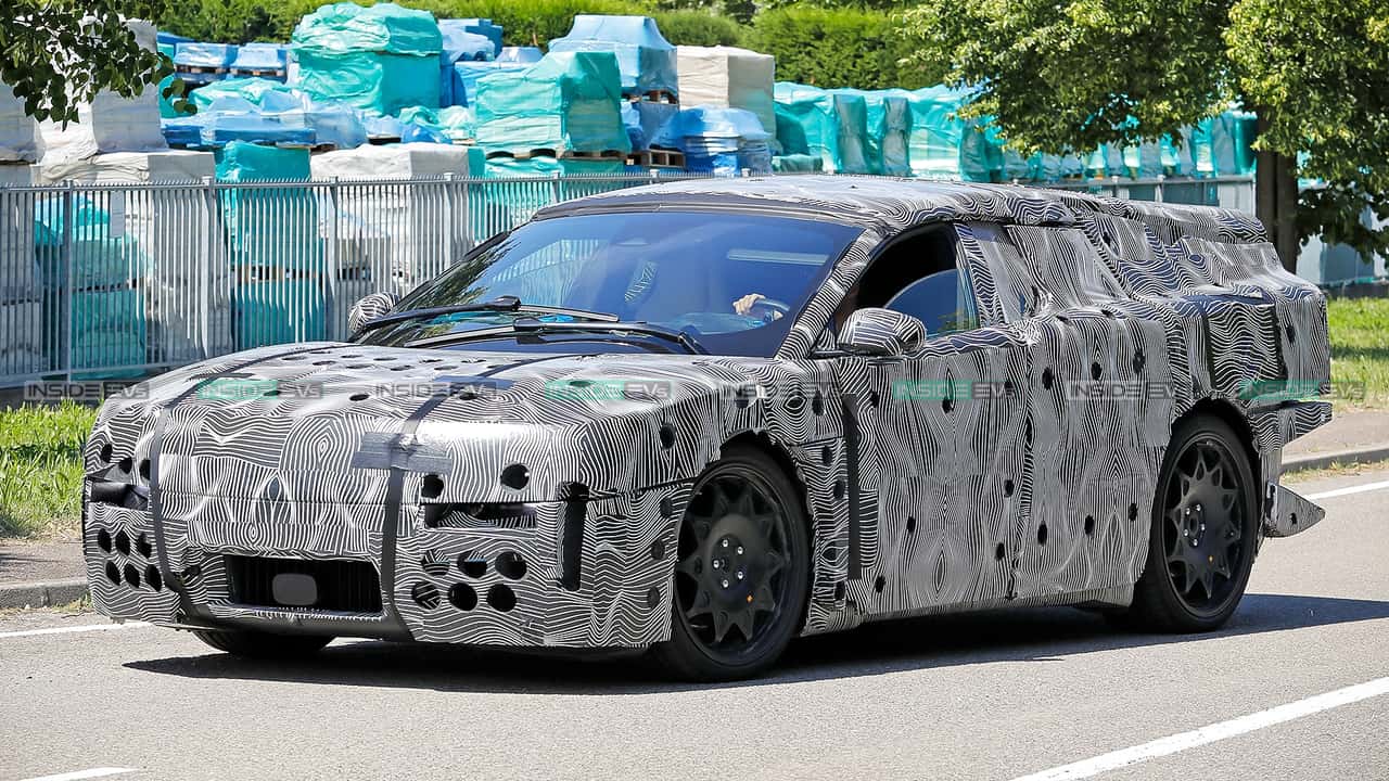 Ferrari Luce (2026) Erlkönig