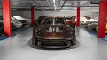 Porsche 911 GT3 RS (2026) in Macadamiametallic mit Elementen aus mattem Carbon