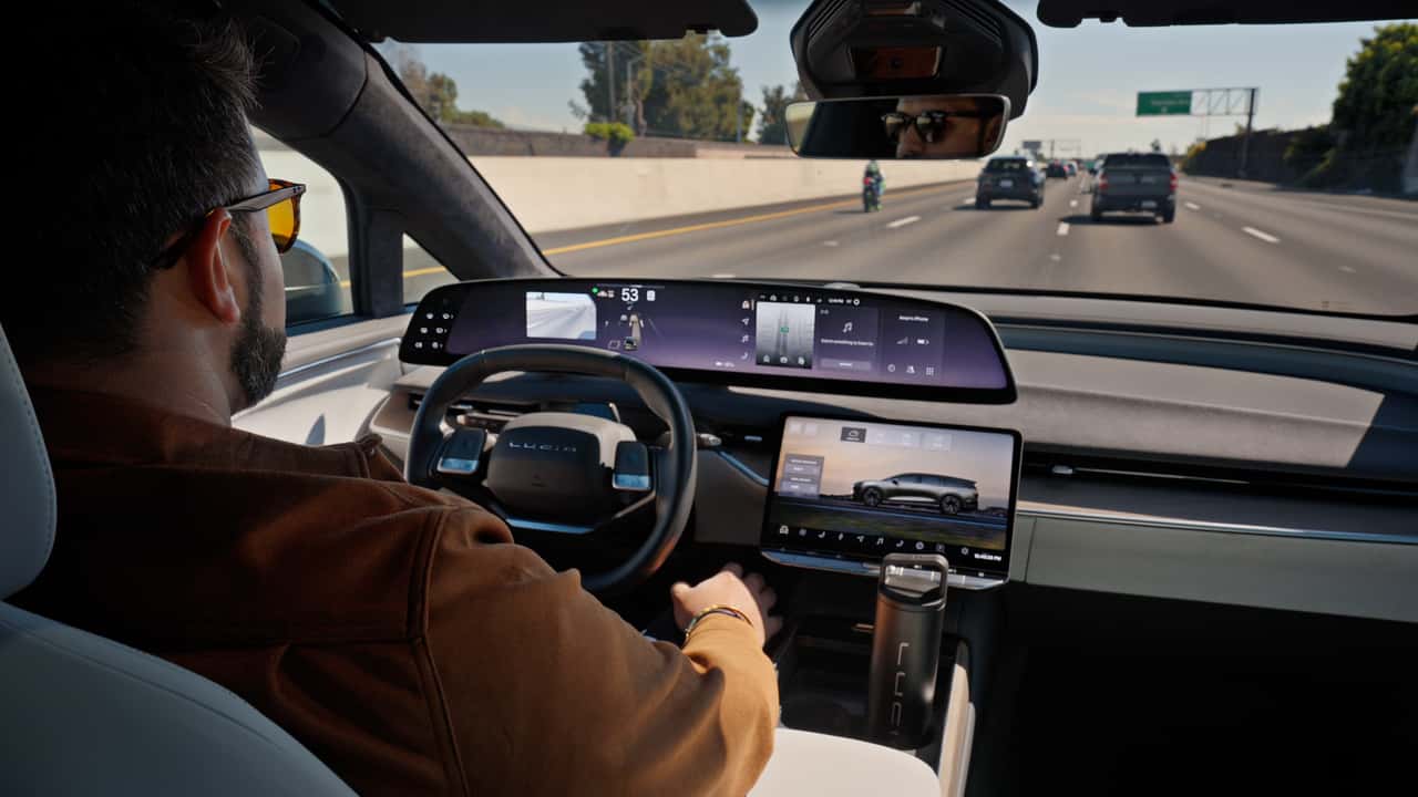 Lucid Gravity hands-free driving update