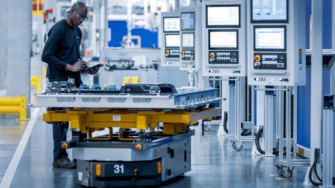 Il nuovo impianto Mercedes-Benz di Bibb, in Alabama, per la produzione di batterie