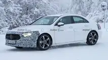 Foto spia - Mercedes Classe A sedan restyling