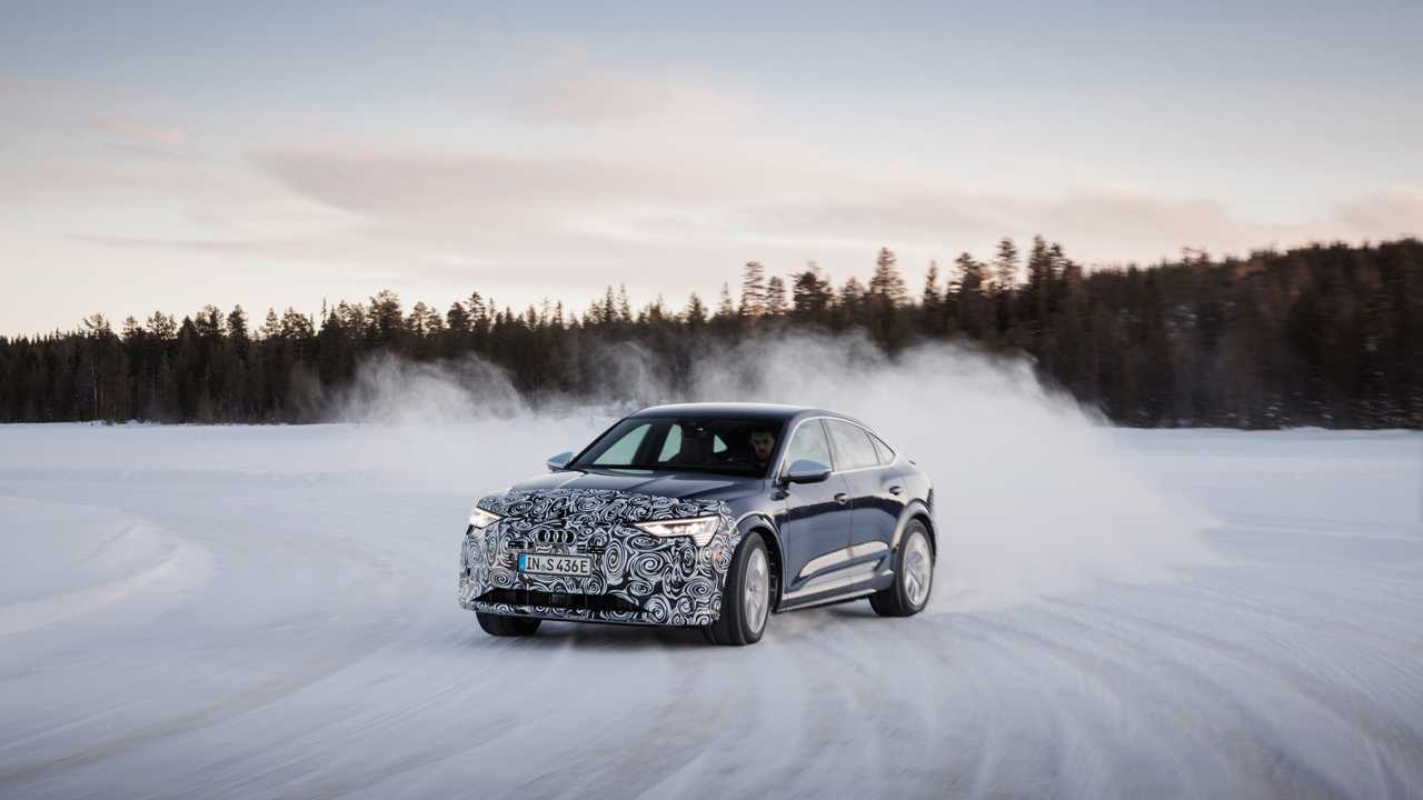 Audi e-tron Sportback restyling, i teaser ufficiali