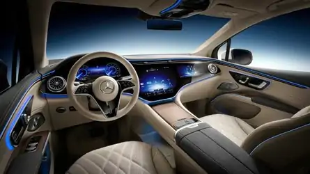 Mercedes-Benz показал интерьер кроссовера EQS SUV Интерьер Mercedes-Benz EQS SUV