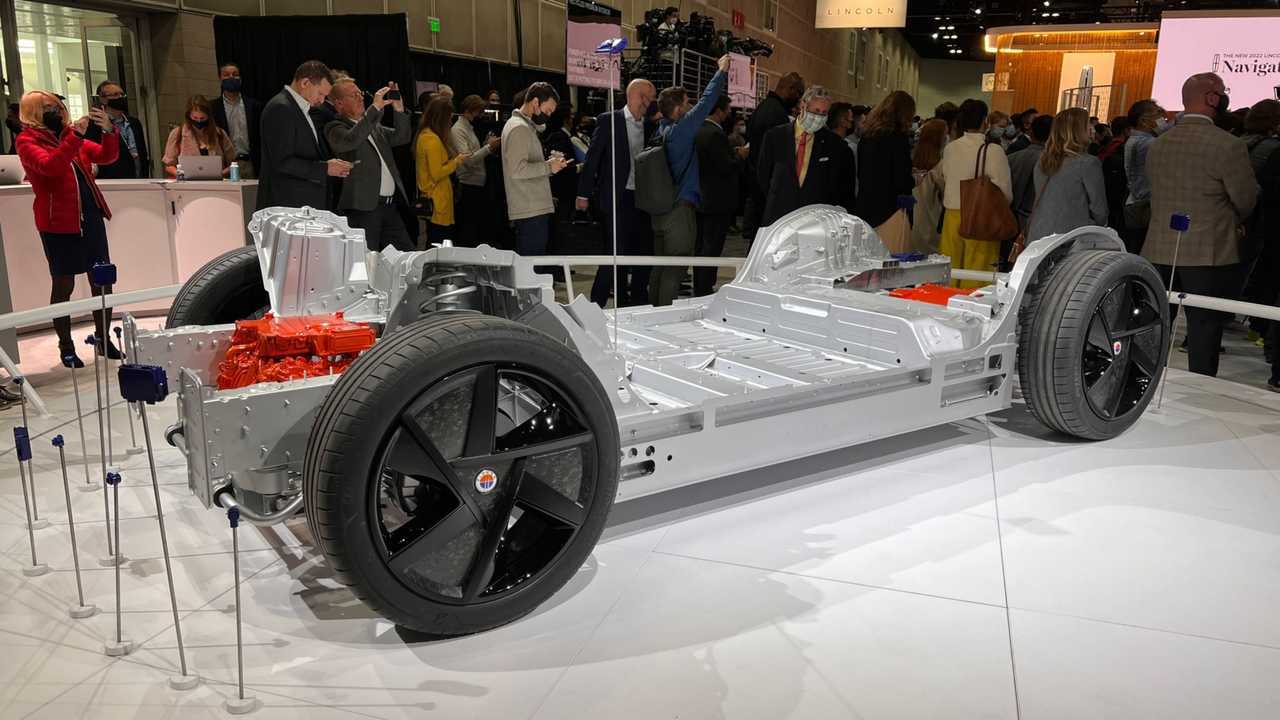 Modello di produzione Fisker Ocean