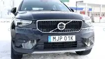 Volvo XC40 (2022) Facelift ungetarnt erwischt