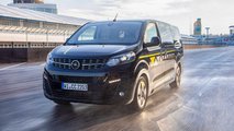 Le nuove personalizzazioni adesive per Opel Vivaro e Zafira Life