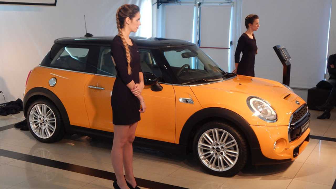 Apuntes del lanzamiento del Mini Cooper 2015