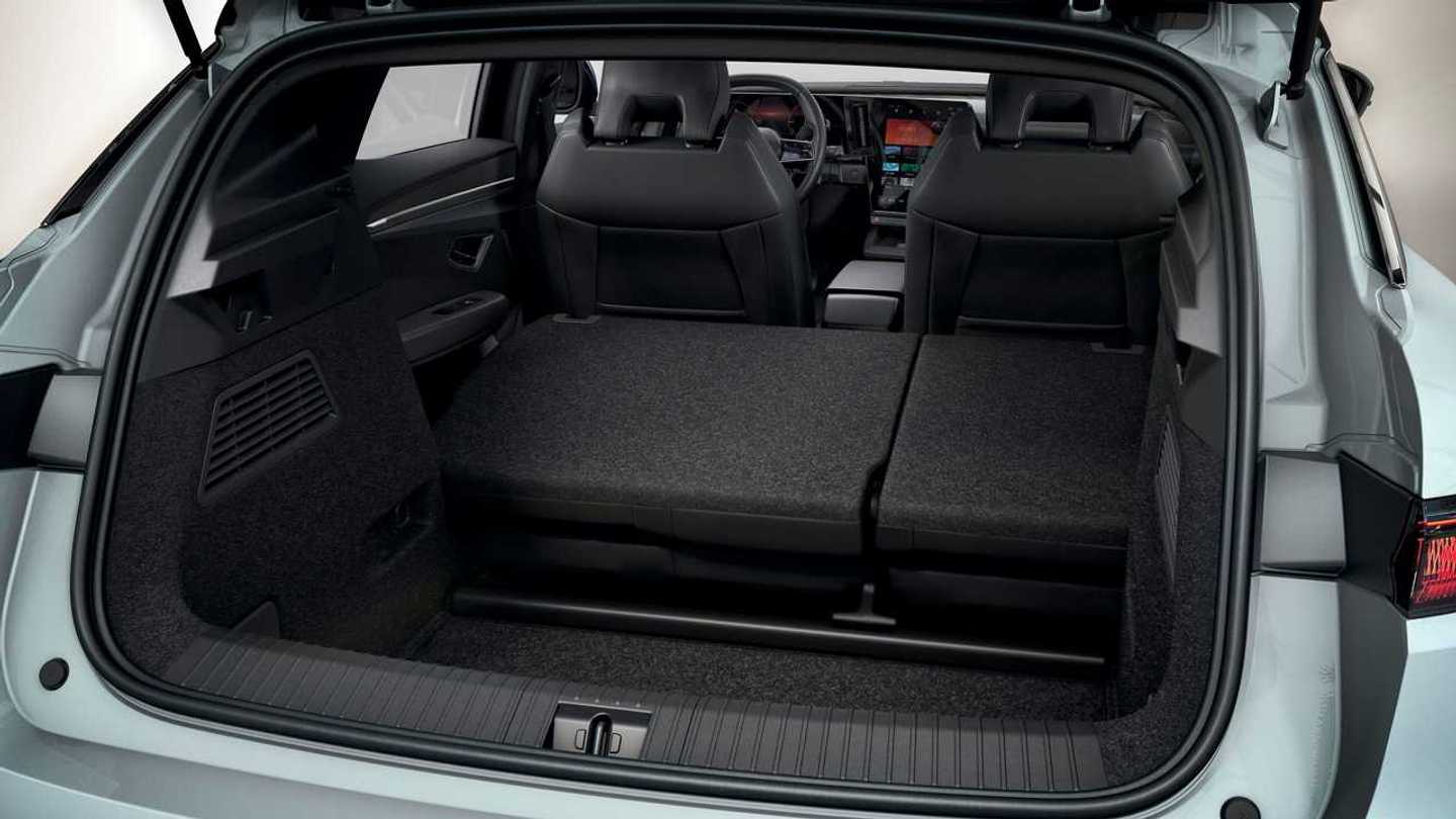 Renault Megane E-Tech Electric, dimensioni e bagagliaio