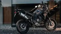 Triumph Tiger 900 Bond Edition - Traseira, Direita