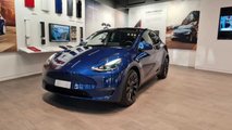 Tesla Model Y dal vivo