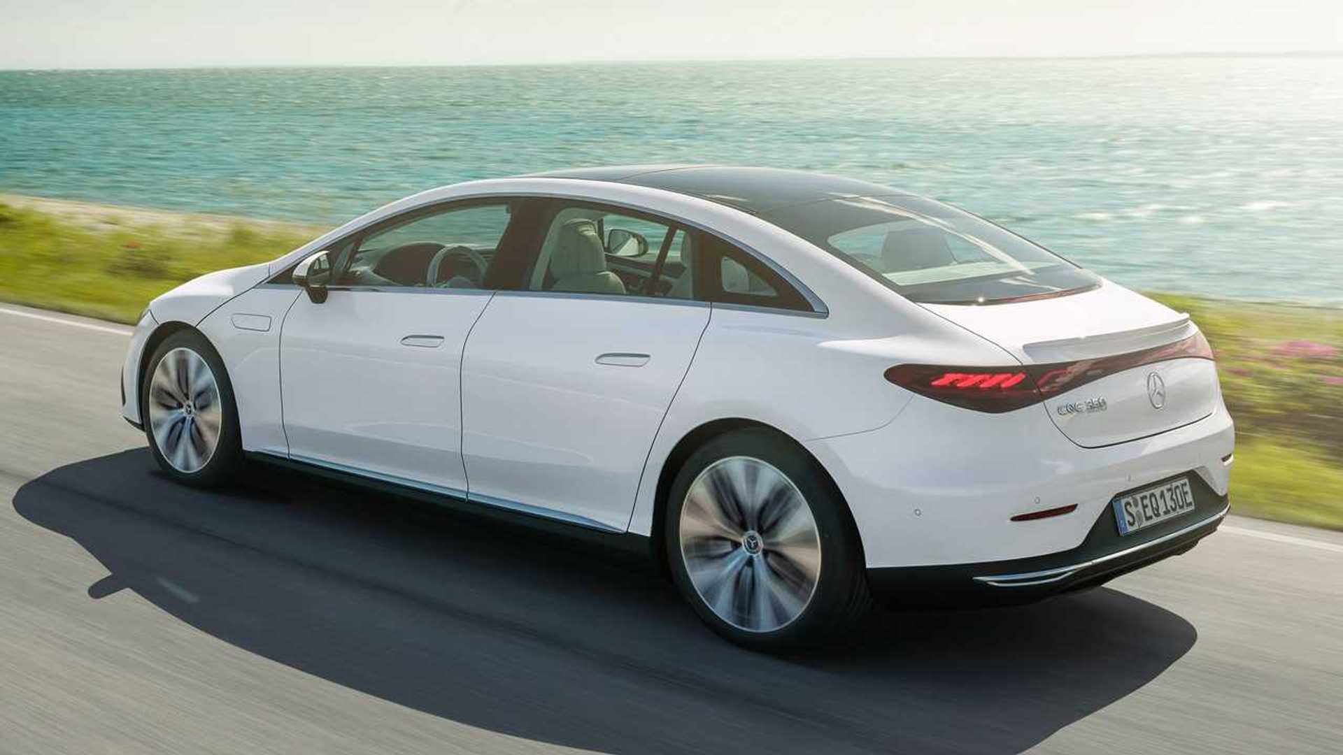 2023-mercedez-benz-eqe-350.jpg