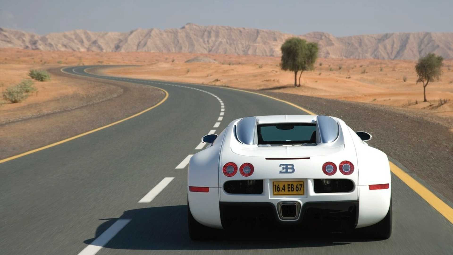 https://cdn.motor1.com/images/mgl/1pE77/s6/2009-165124-bugatti-veyron-white1.jpg