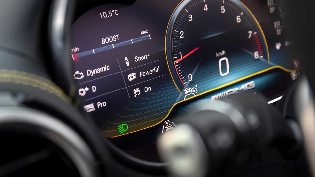 Mercedes-AMG GT R Pro and GTS Cabrio