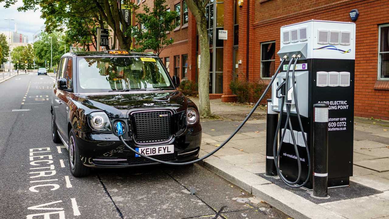 UK Government Invests In Charging Points For Electric Taxis