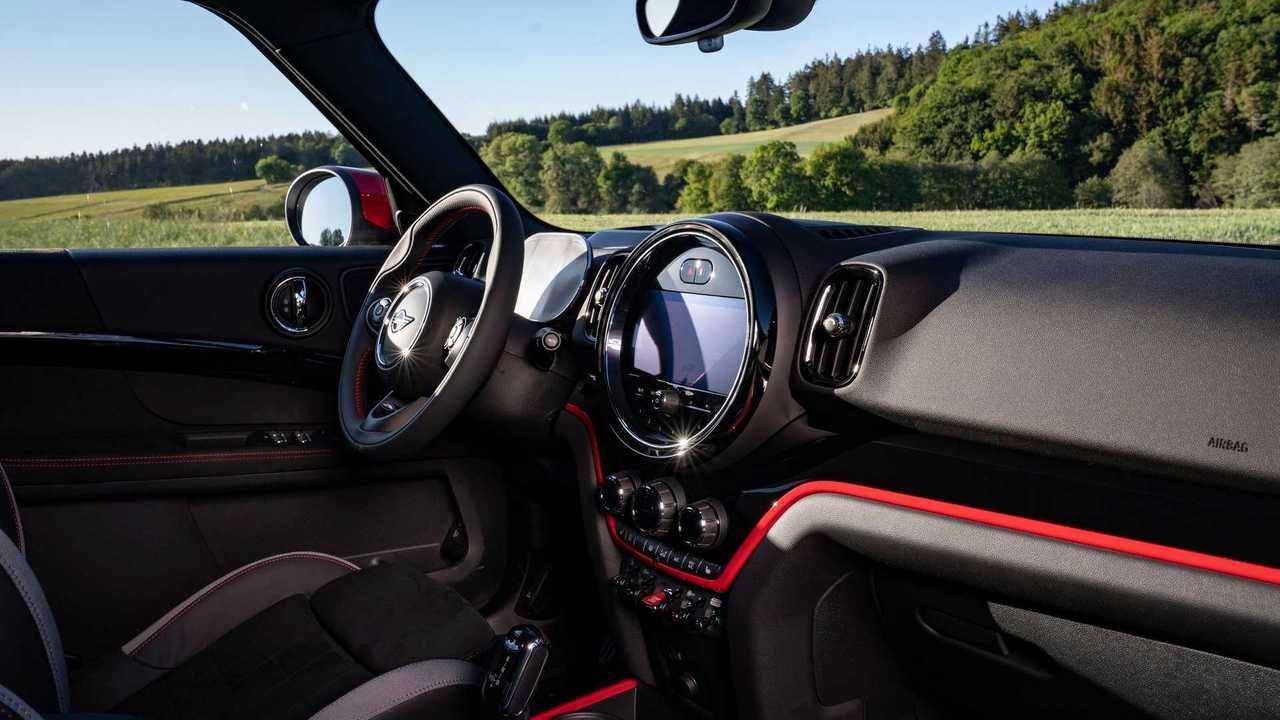 MINI Countryman John Cooper Works restyling (2020)