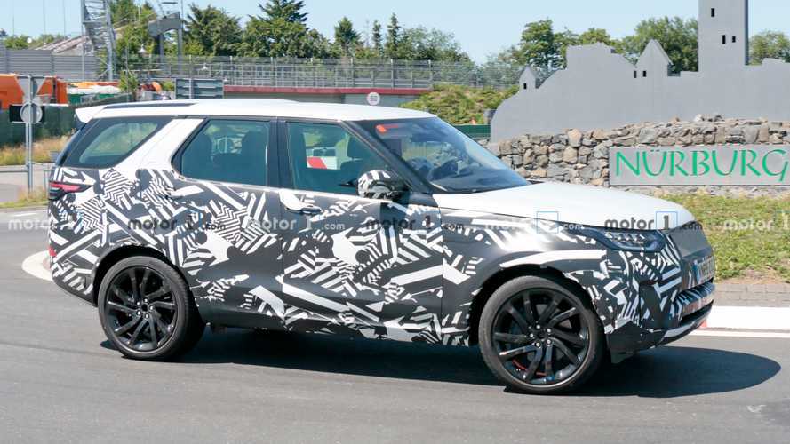 Yeni Land Rover Discovery test edilirken görüntülendi