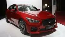 2017 Infiniti Q30S Paris Motor Show