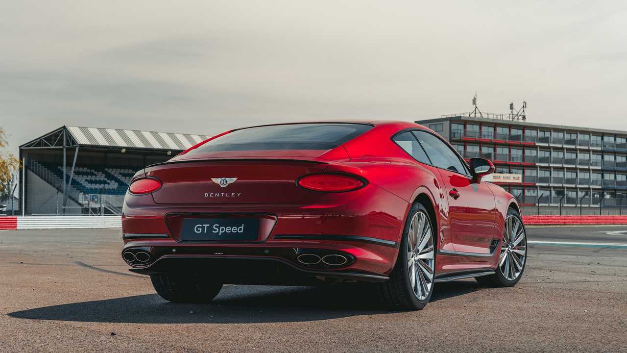 Bentley Continental GT Speed avec chaussures Akrapovic
