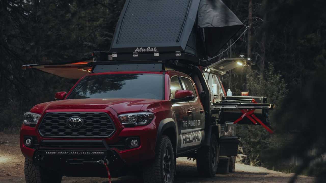 Кемпер Toyota Tacoma от Redarc