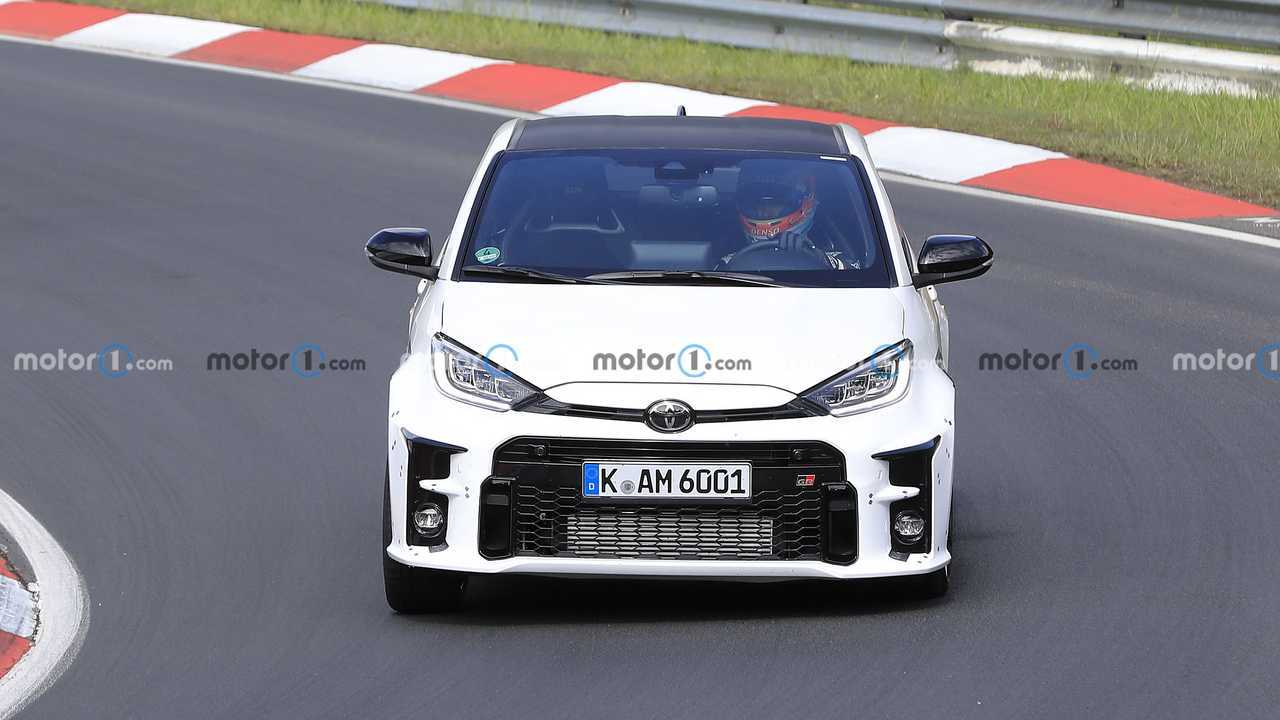 Foto spia Toyota GR Yaris versione estrema