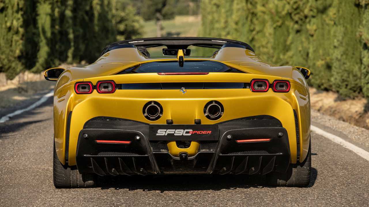 Ferrari SF90 Spider