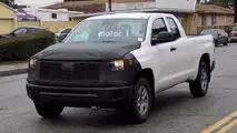 Toyota Tundra refresh spy pics